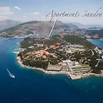Apartman Sandra Solitudo Iii *