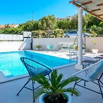 Apartman Sandra Solitudo Iii