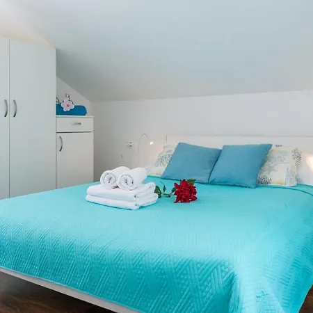 Apartman Sandra Solitudo Iii *