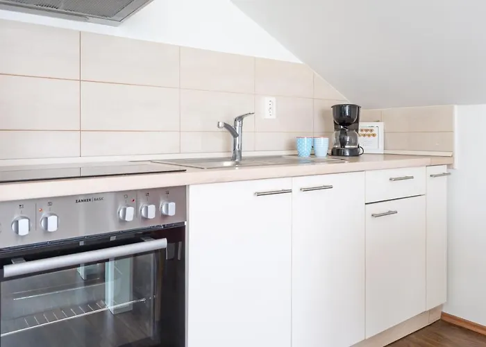 Apartments Sandra Solitudo III Апартаменты *