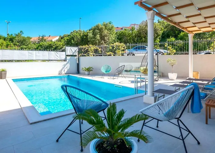 Apartman Sandra Solitudo Iii