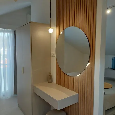 Apartment Sandra Solitudo Iii